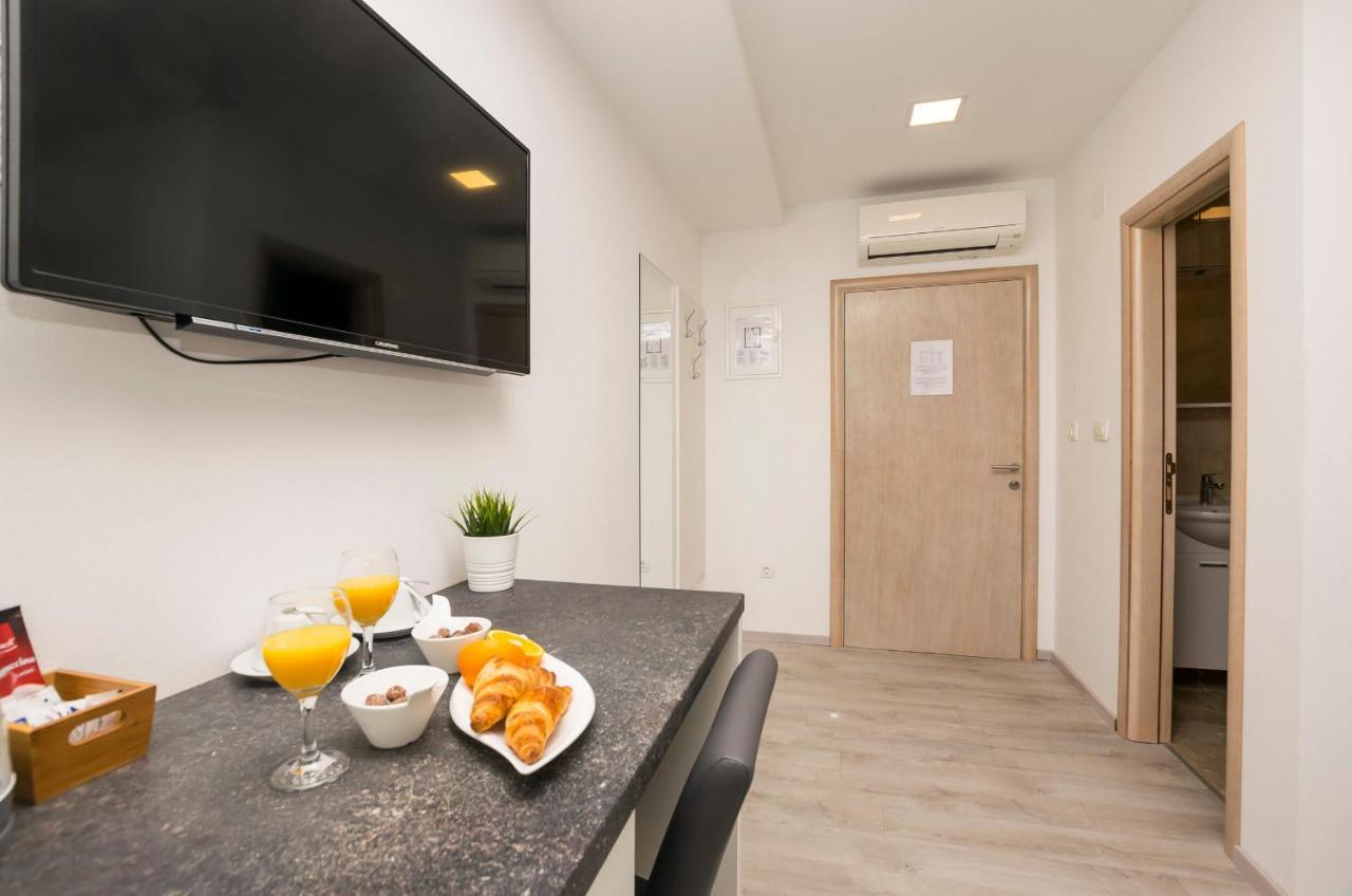 Apartments And Rooms Adriatic Suites Šibenik Eksteriør billede