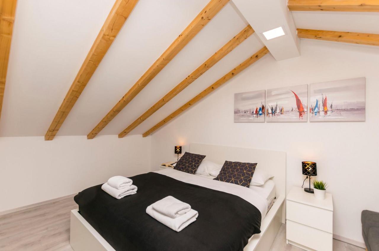 Apartments And Rooms Adriatic Suites Šibenik Eksteriør billede