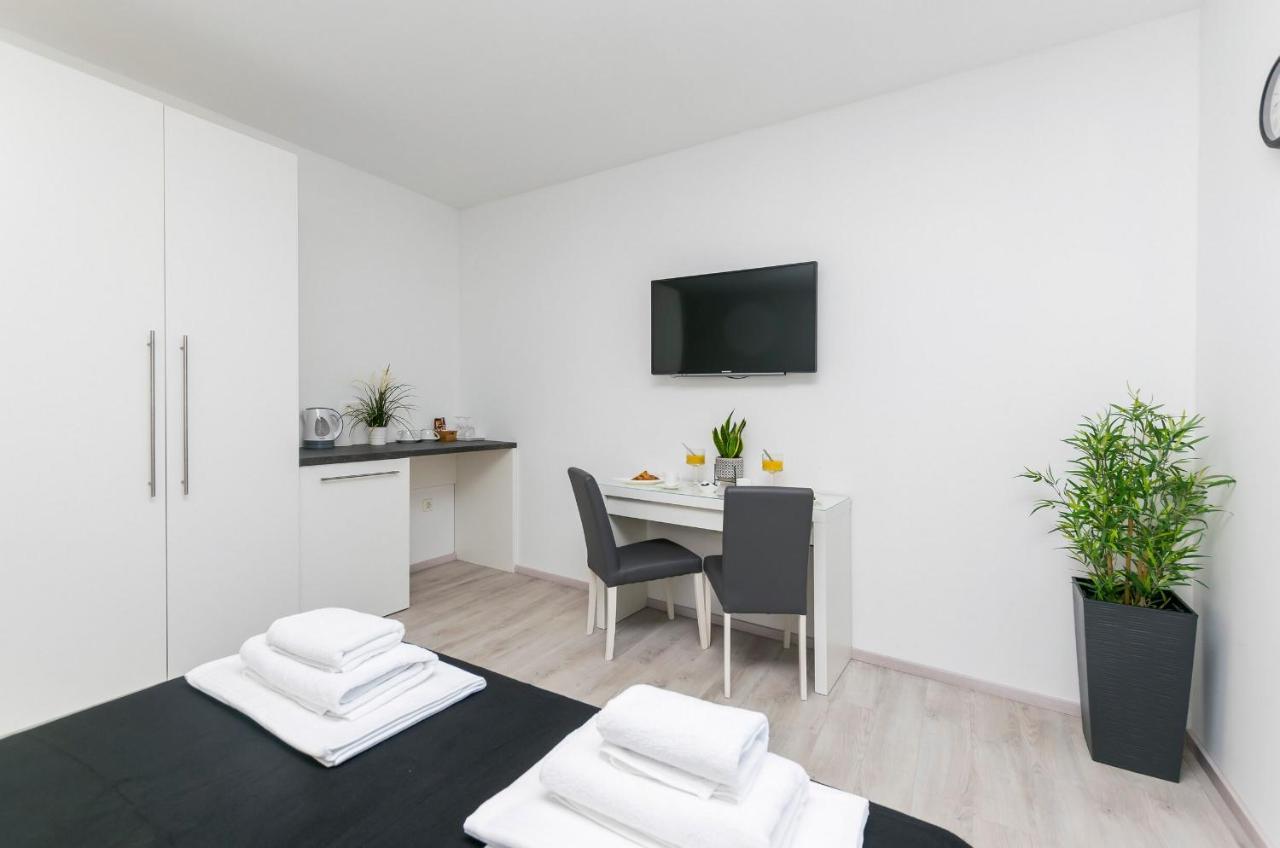 Apartments And Rooms Adriatic Suites Šibenik Eksteriør billede
