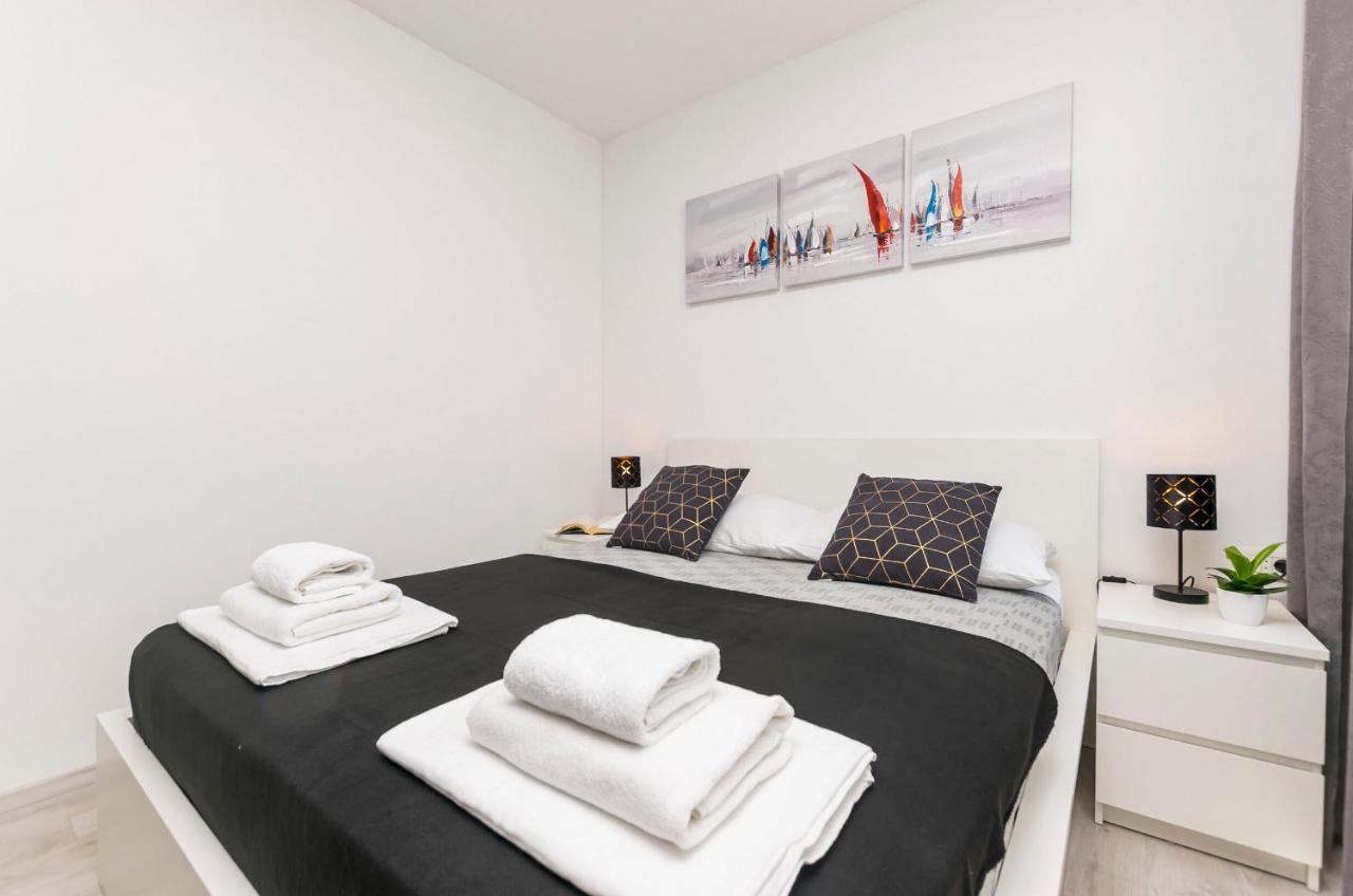 Apartments And Rooms Adriatic Suites Šibenik Eksteriør billede