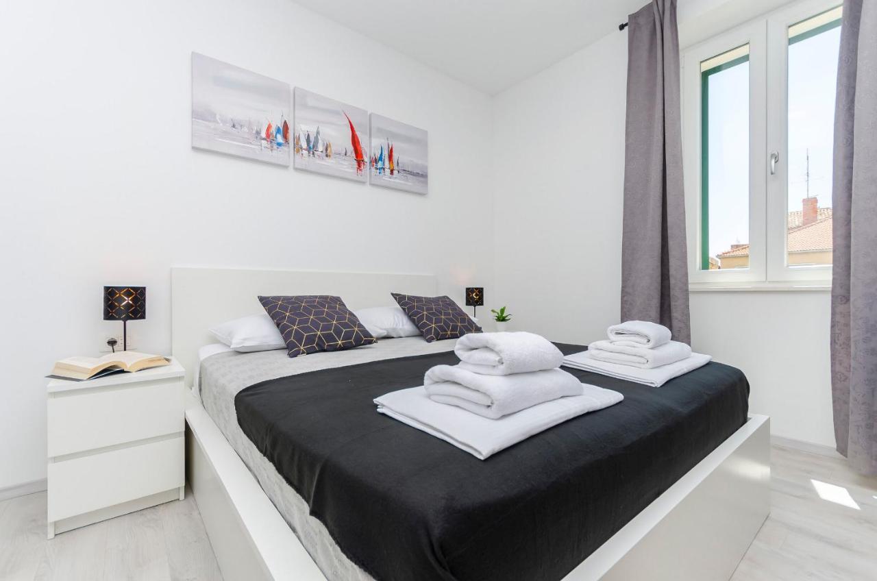 Apartments And Rooms Adriatic Suites Šibenik Eksteriør billede