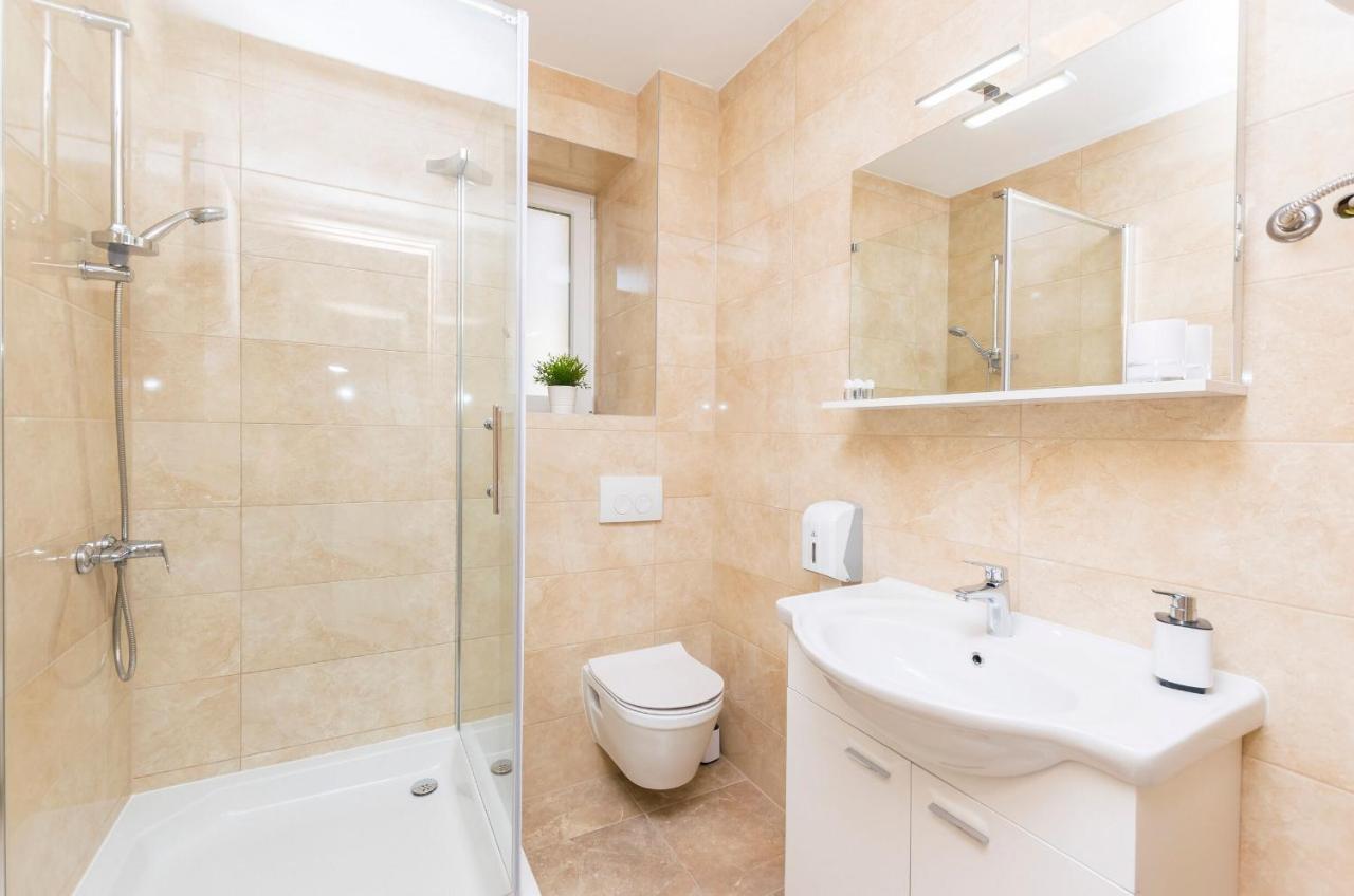 Apartments And Rooms Adriatic Suites Šibenik Eksteriør billede